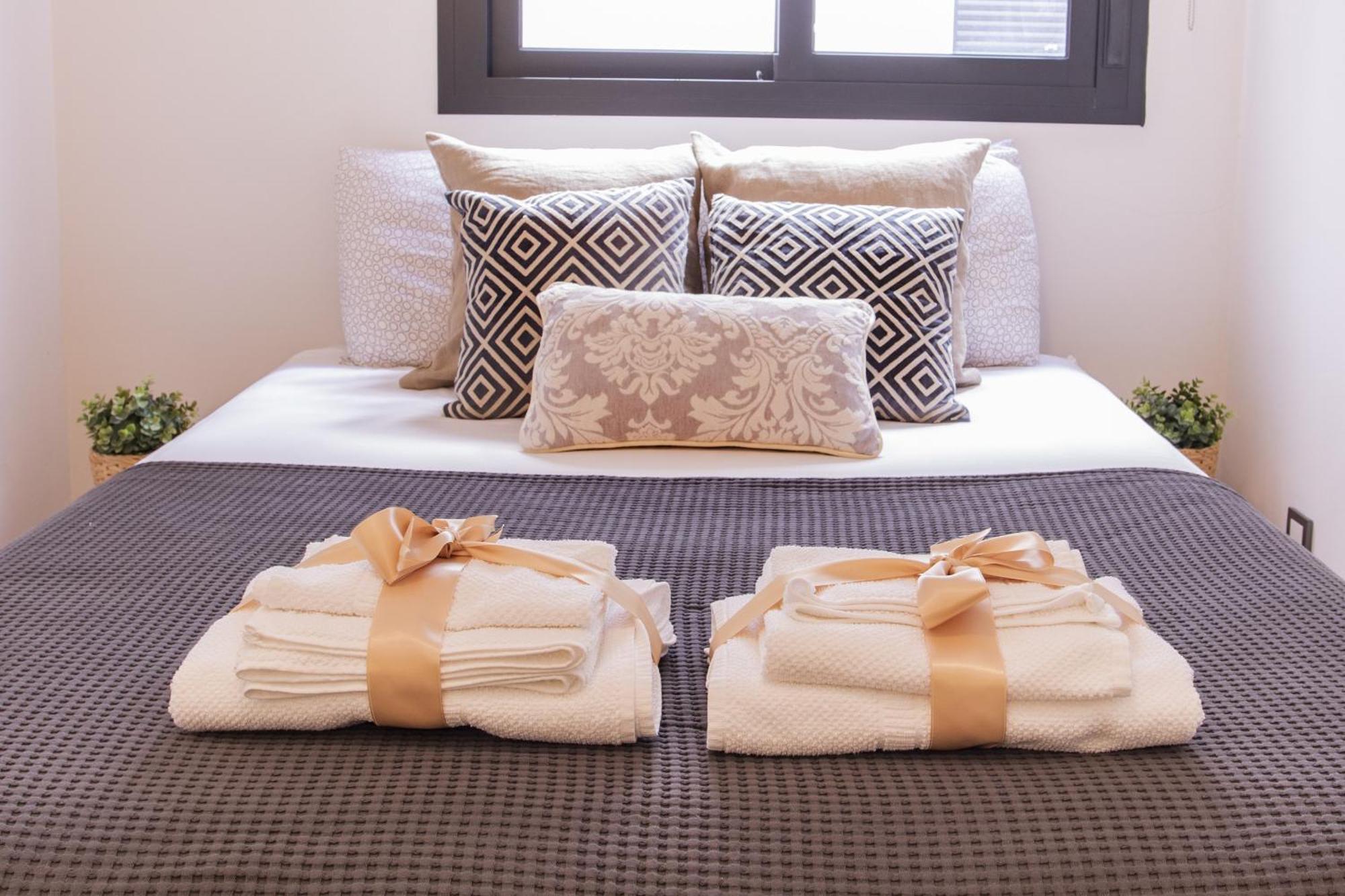 -Malagasunapts- Rooftop Pool & Free Parking Dış mekan fotoğraf