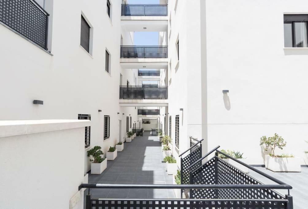 -Malagasunapts- Rooftop Pool & Free Parking Dış mekan fotoğraf